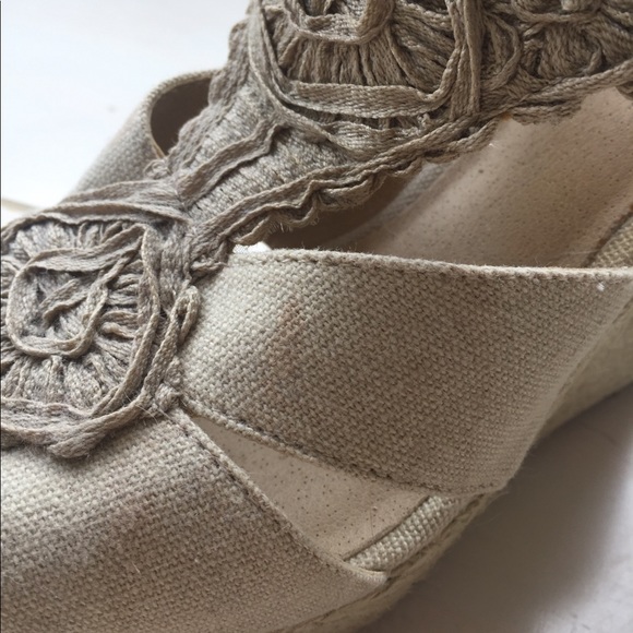 American Rag Wedges Tan - Picture 6 of 8